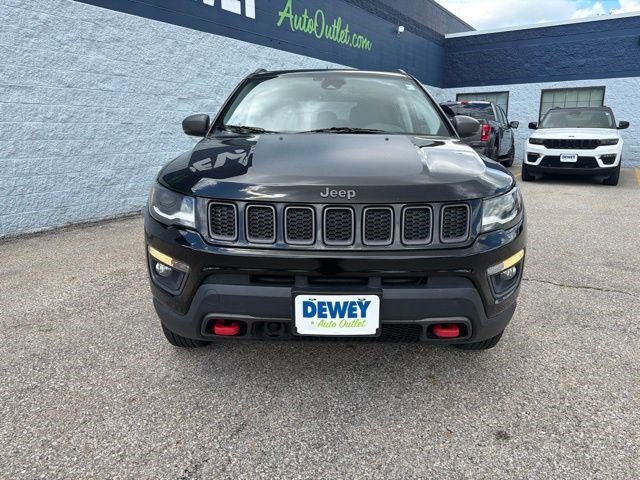 Used 2018 Jeep Compass Trailhawk w/ Leather Interior Group AWD/4WD image 8