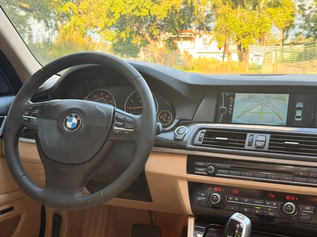 Used 2012 BMW 528i Sedan RWD image 18