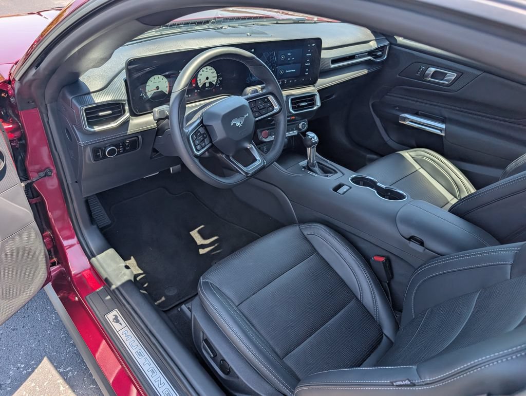 Used 2025 Ford Mustang GT Premium RWD image 10