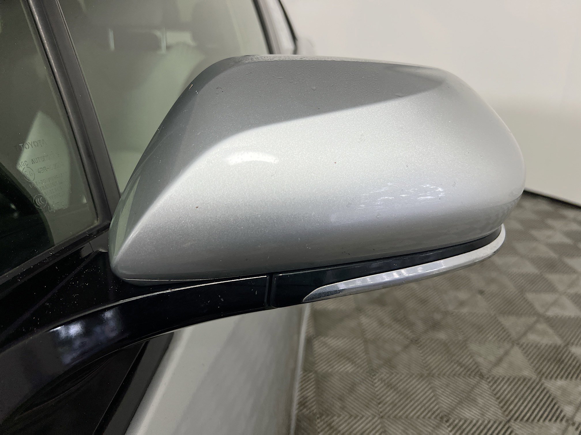 Used 2018 Toyota Prius Four image 13