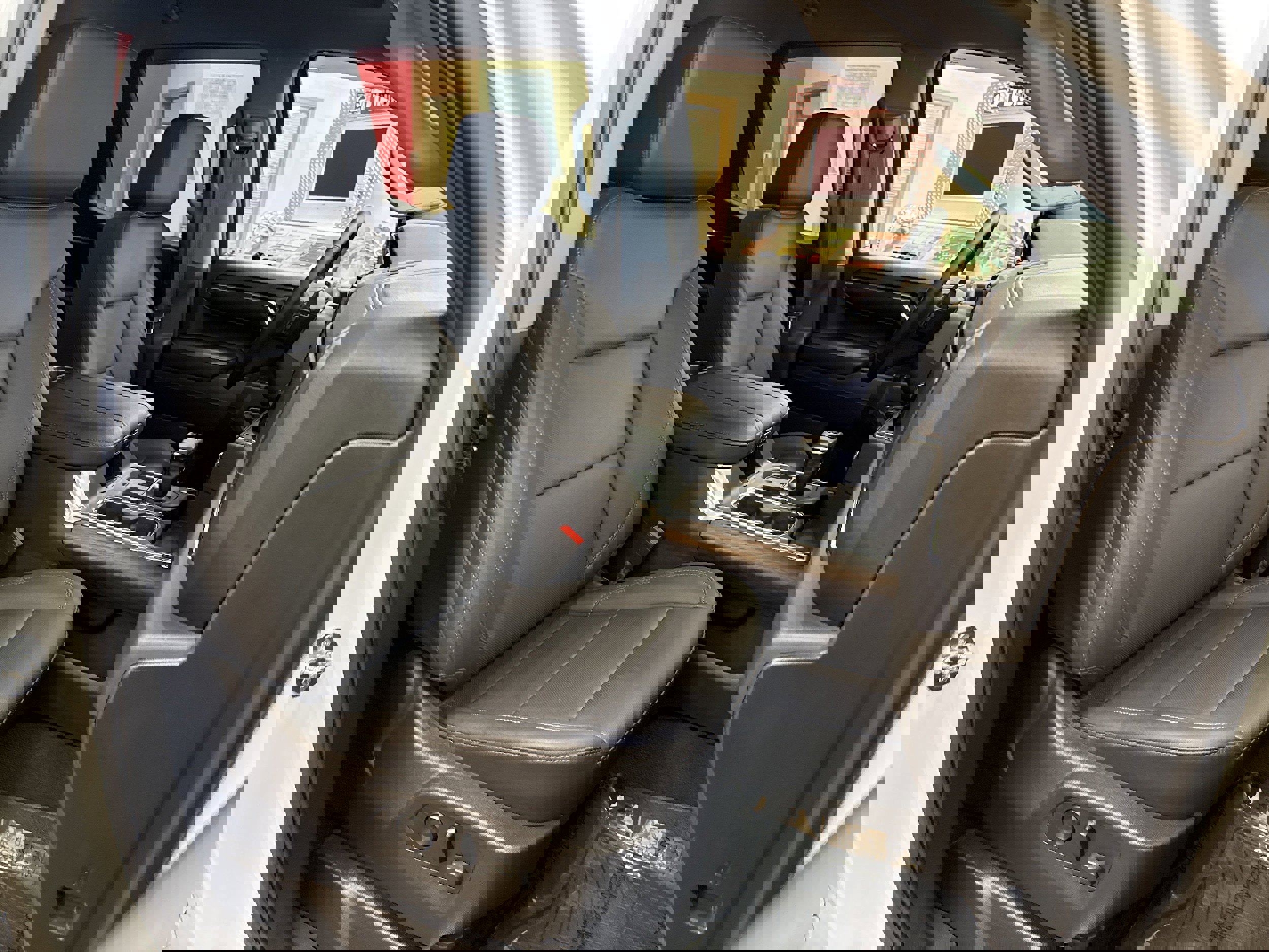 Used 2023 GMC Sierra 1500 SLT w/ SLT Premium Package image 18