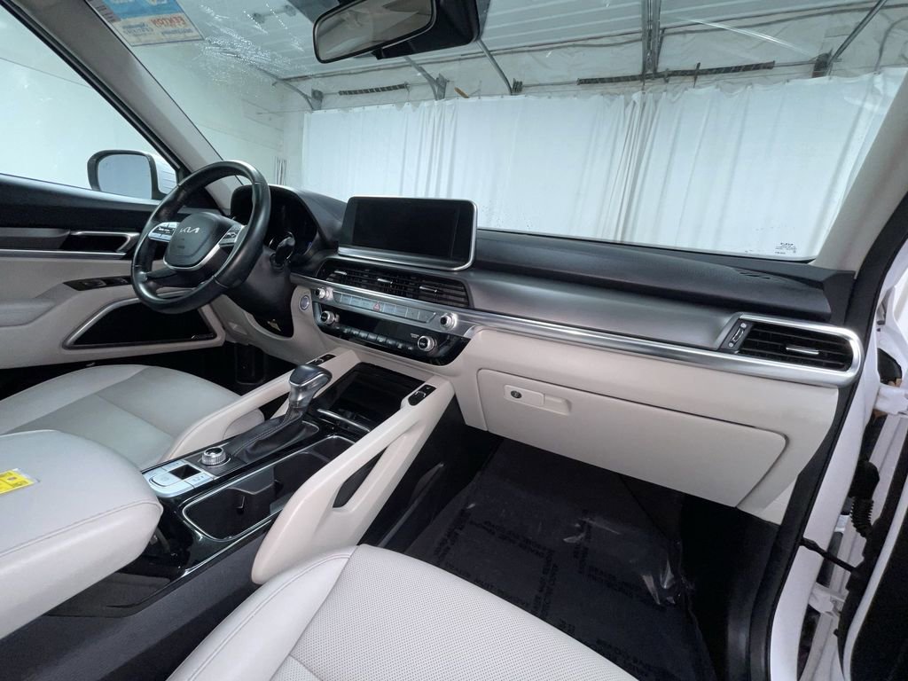 Used 2022 Kia Telluride S image 12