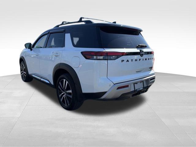 Used 2025 Nissan Pathfinder Platinum AWD/4WD image 5