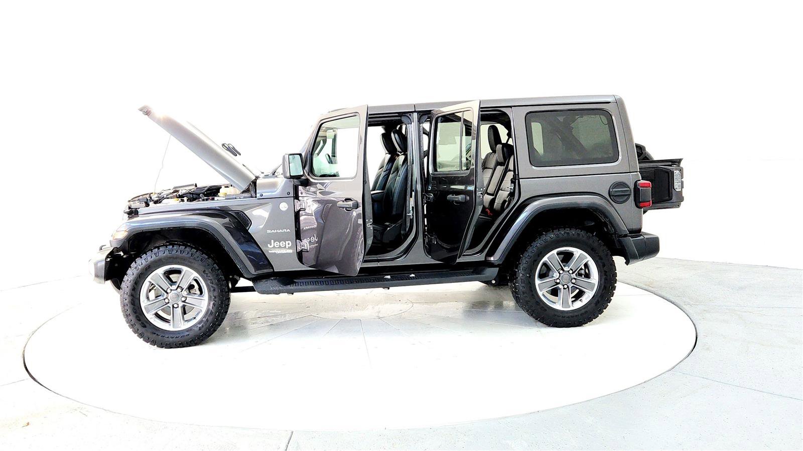 Used 2019 Jeep Wrangler Unlimited Sahara w/ Dual Top Group image 10
