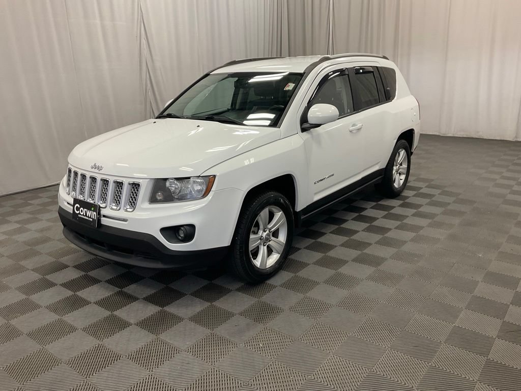Used 2016 Jeep Compass Latitude AWD/4WD image 5