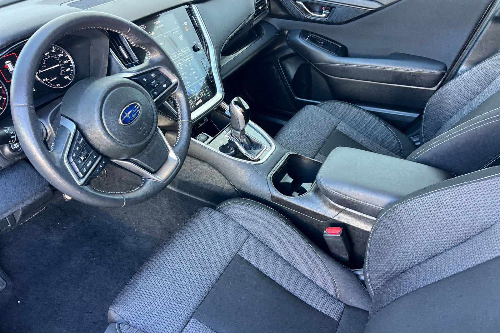 Used 2024 Subaru Outback Premium AWD/4WD image 10
