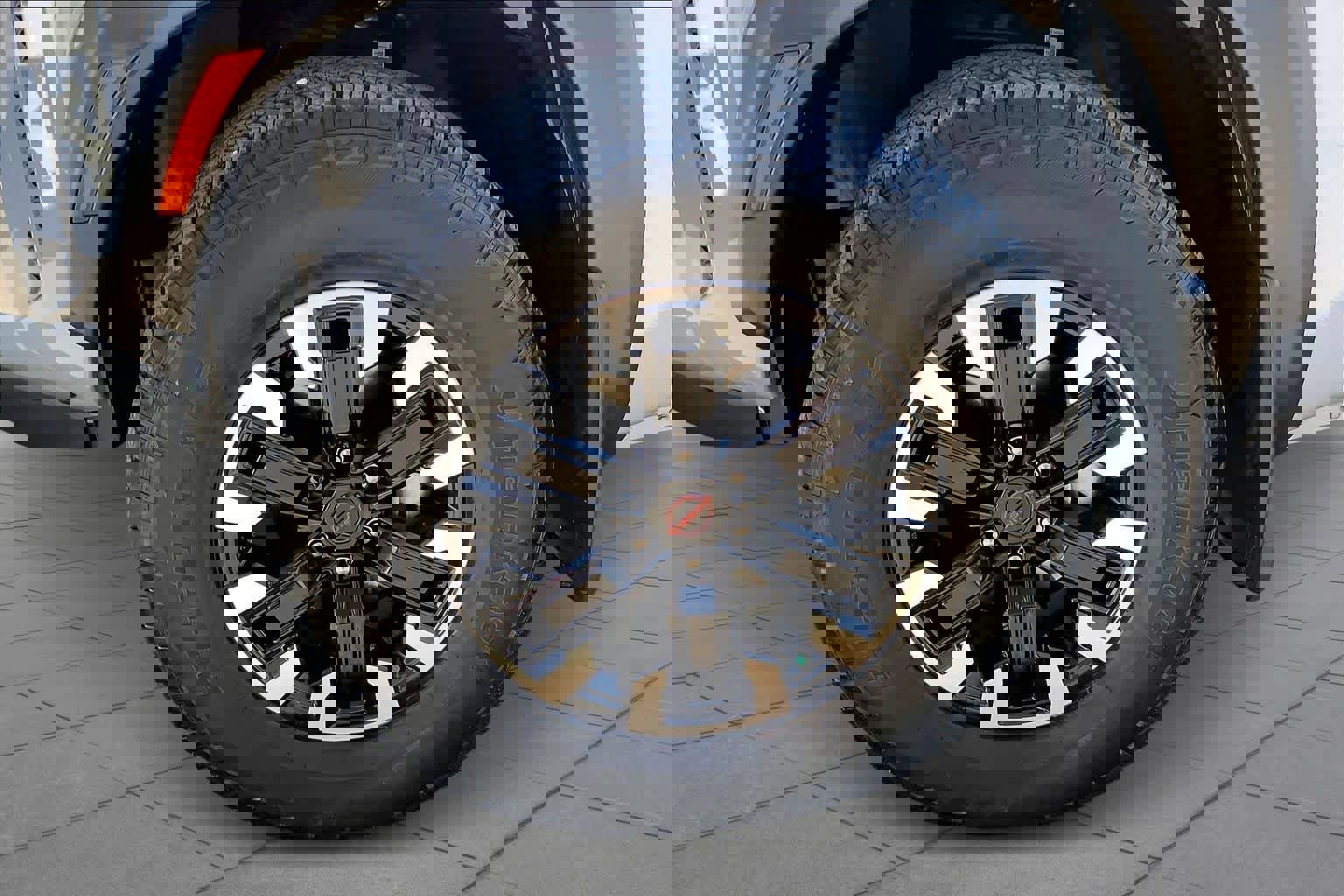 Used 2024 Nissan Frontier PRO-4X w/ Off-Road Protection Package image 10