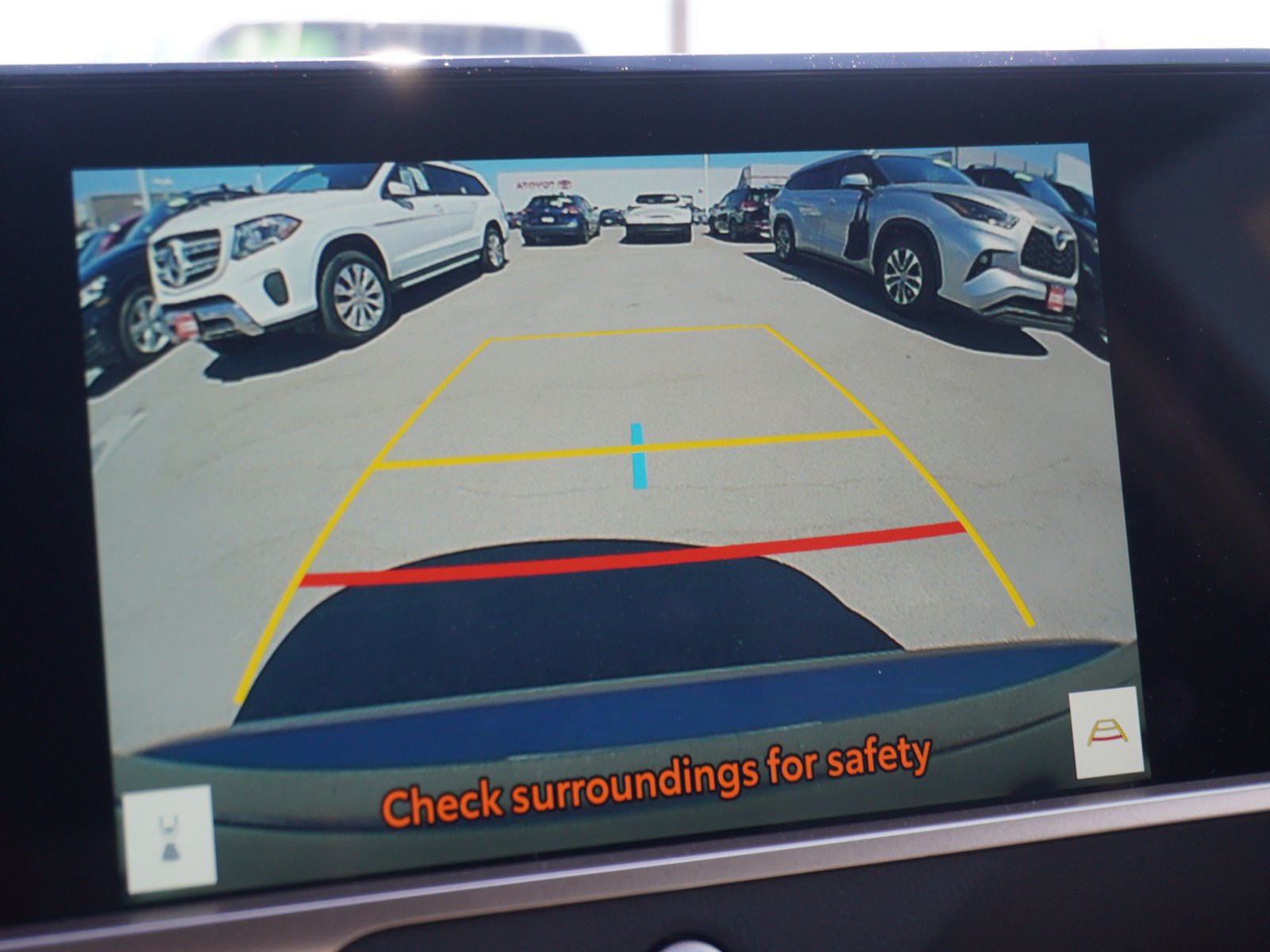 Used 2023 Toyota Crown w/ Carpet Mat Package (TMS) AWD/4WD image 27