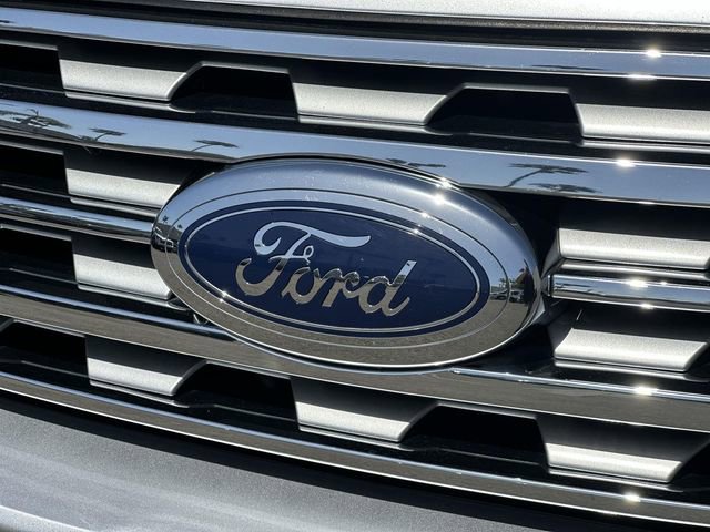 Used 2018 Ford Expedition Max Limited RWD image 30