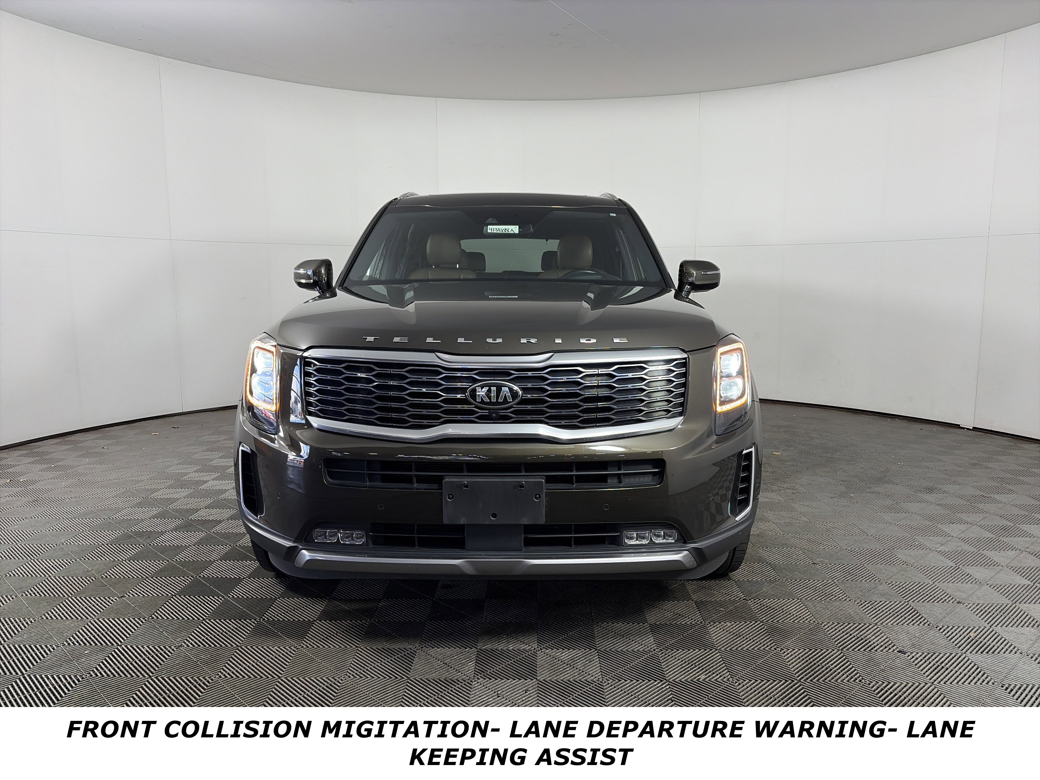 Used 2020 Kia Telluride SX w/ SX Prestige Package image 2
