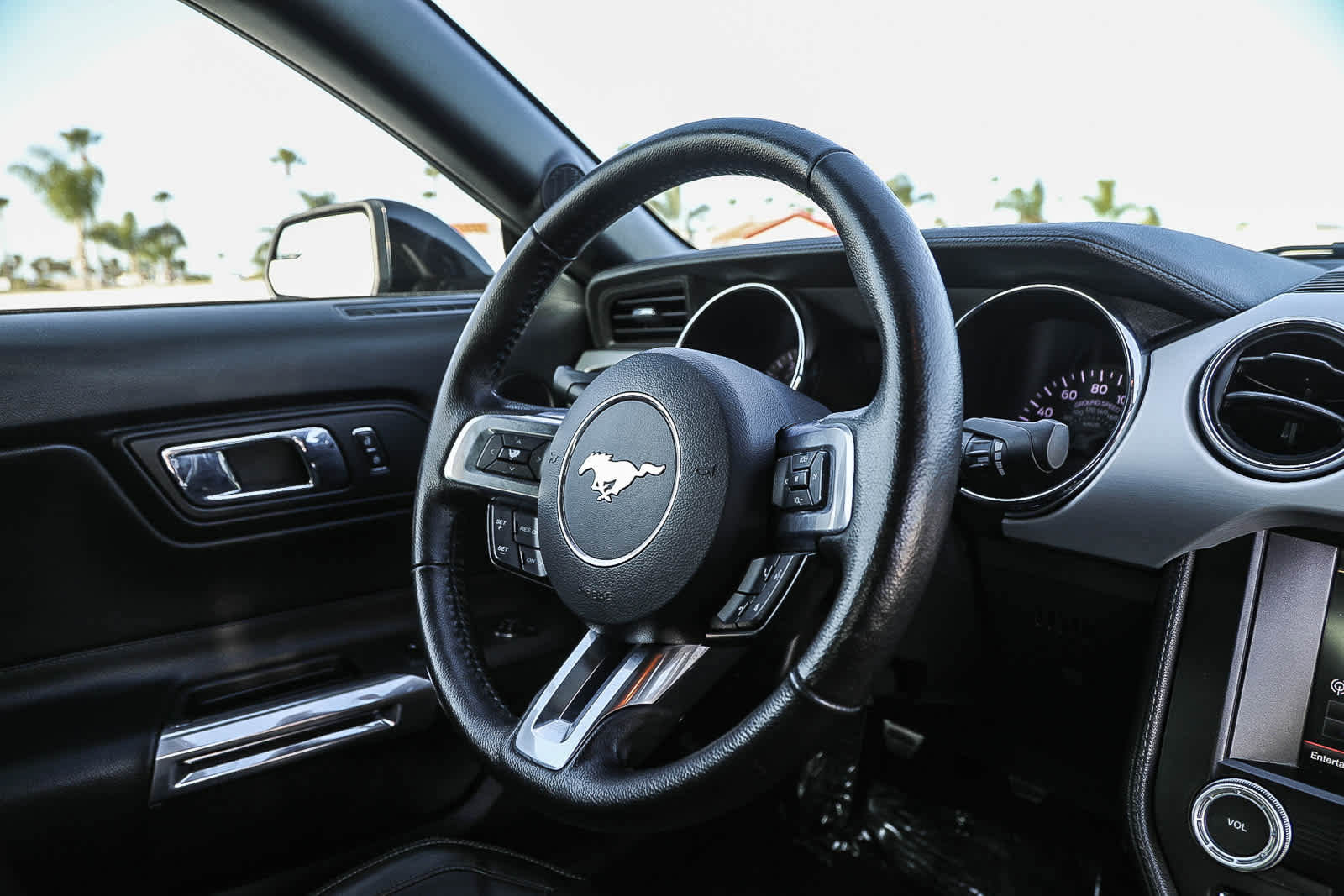 Used 2015 Ford Mustang GT Premium RWD image 14