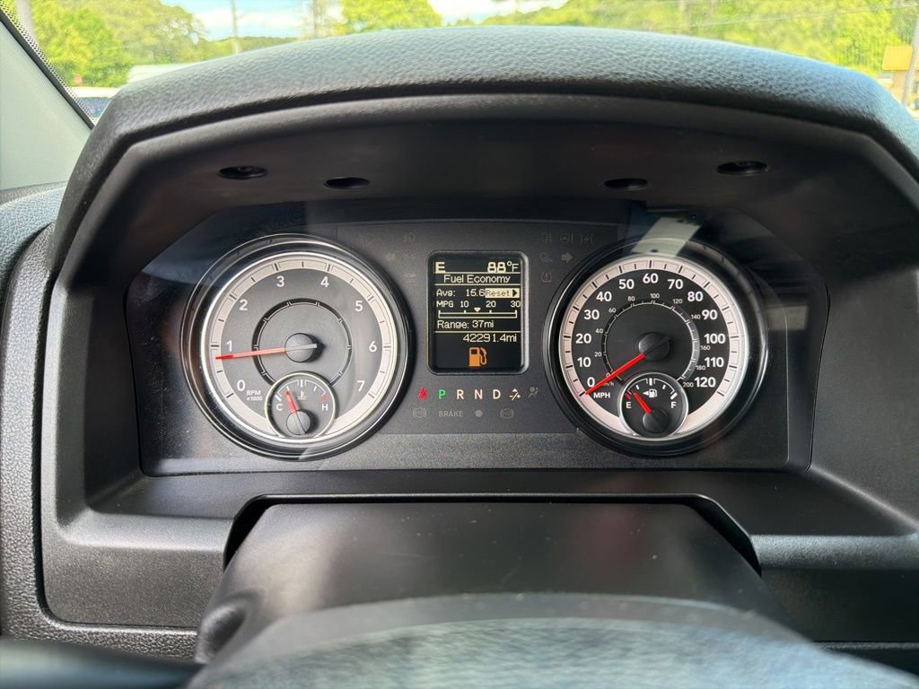 Used 2024 RAM 1500 Classic SLT AWD/4WD image 8