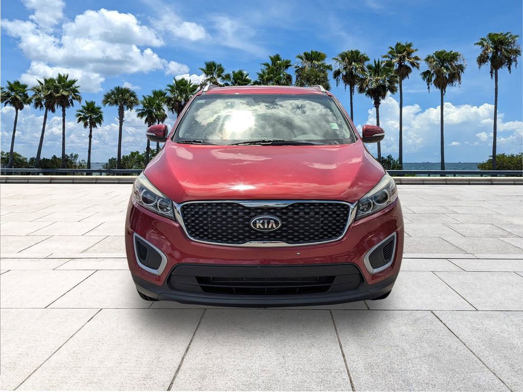 Used 2018 Kia Sorento LX image 2