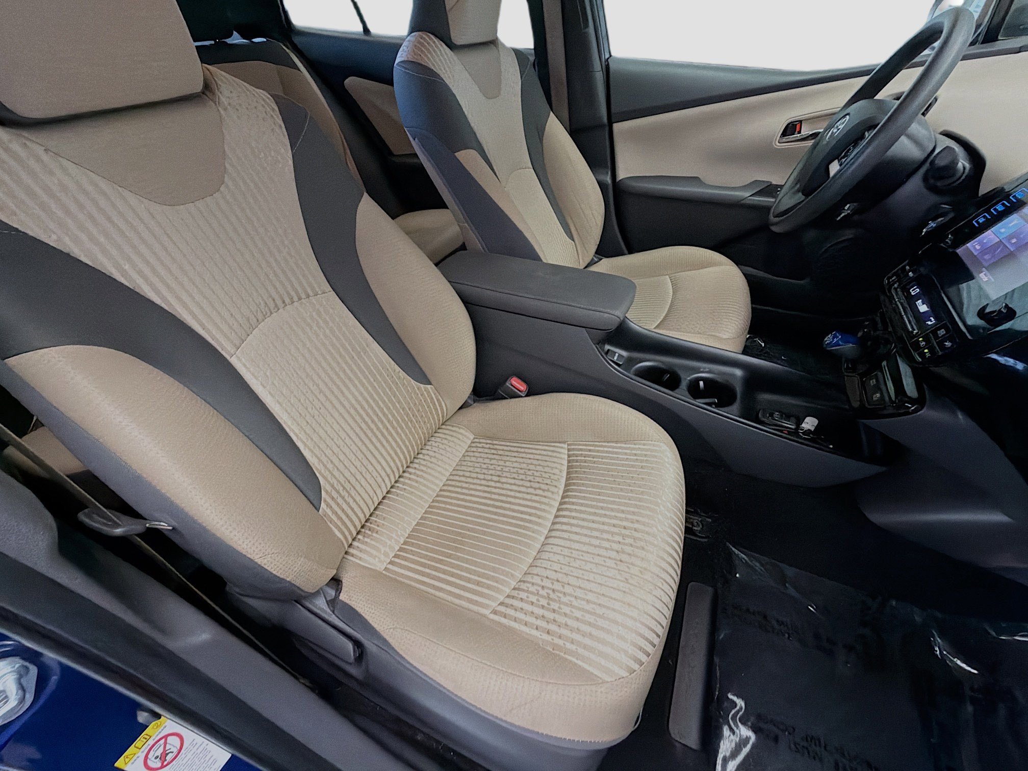 Used 2016 Toyota Prius Two w/ Preferred Accessory Package FWD image 15