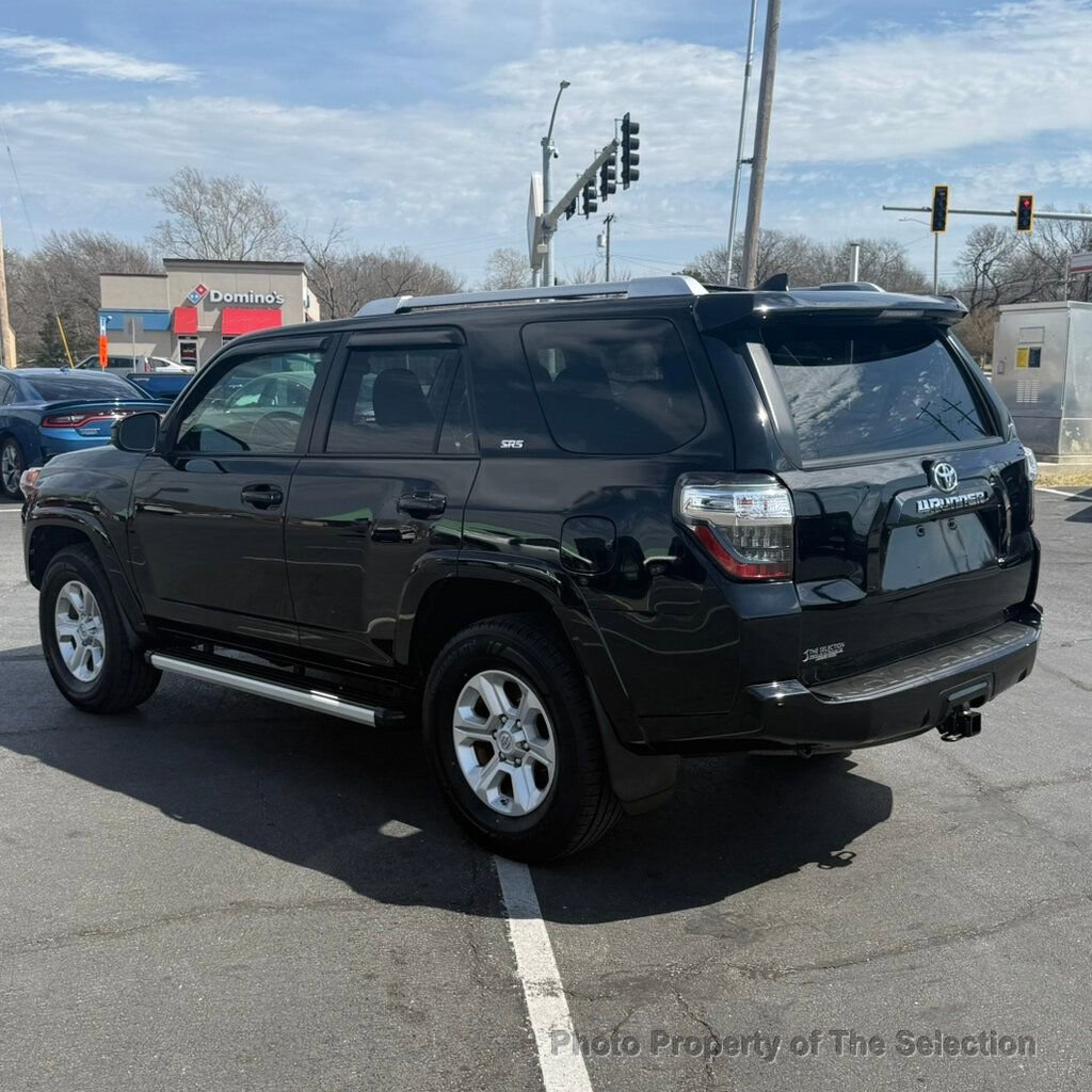 Used 2016 Toyota 4Runner SR5 image 11