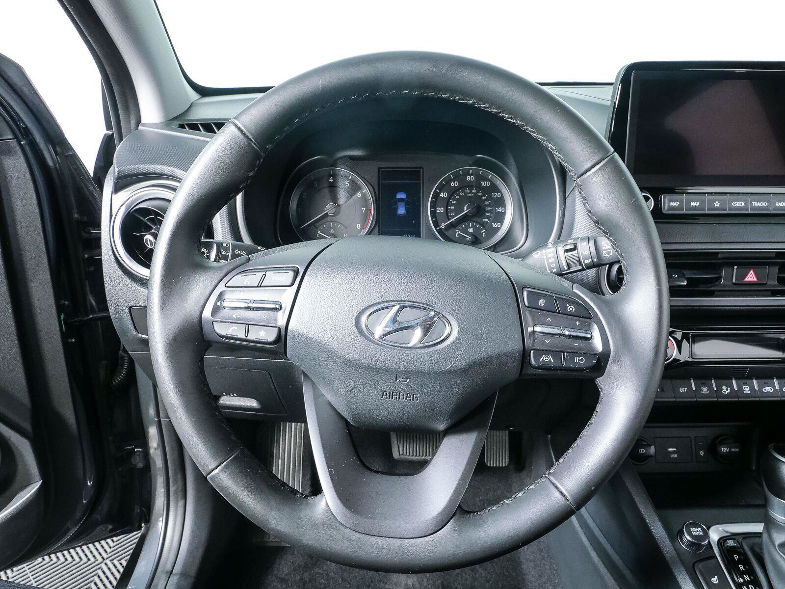 Used 2023 Hyundai Kona SEL w/ Convenience Package FWD image 10