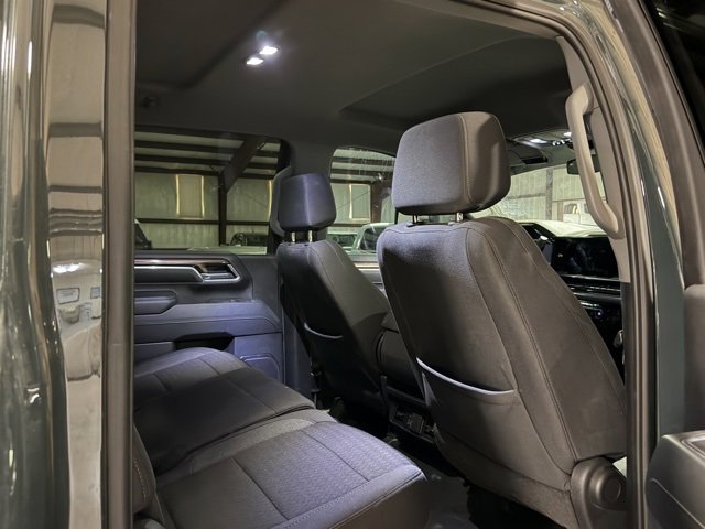 Used 2025 Chevrolet Silverado 2500 LT w/ Convenience Package image 14