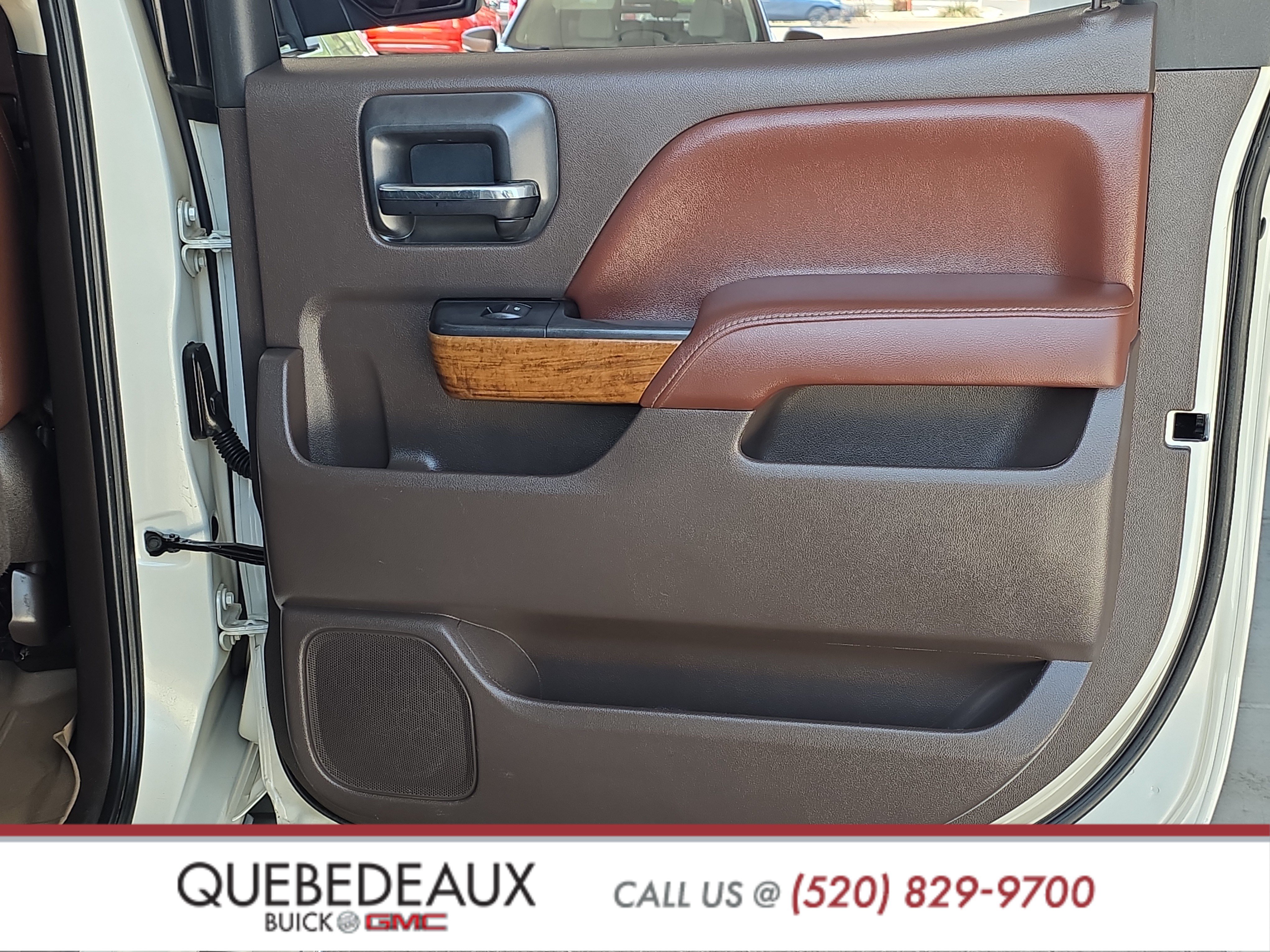Used 2015 Chevrolet Silverado 1500 High Country w/ High Country Premium Package AWD/4WD image 26