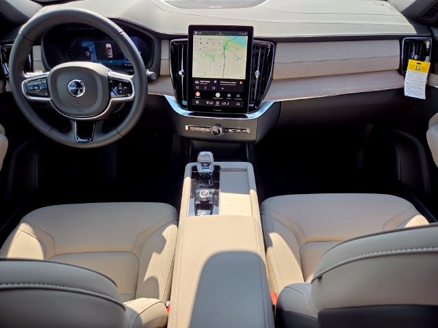 New 2027 Volvo XC90 B6 Plus AWD/4WD image 13