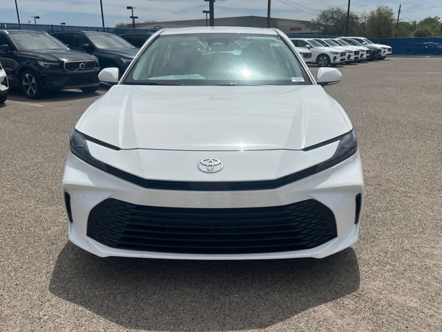 Used 2025 Toyota Camry LE FWD image 8