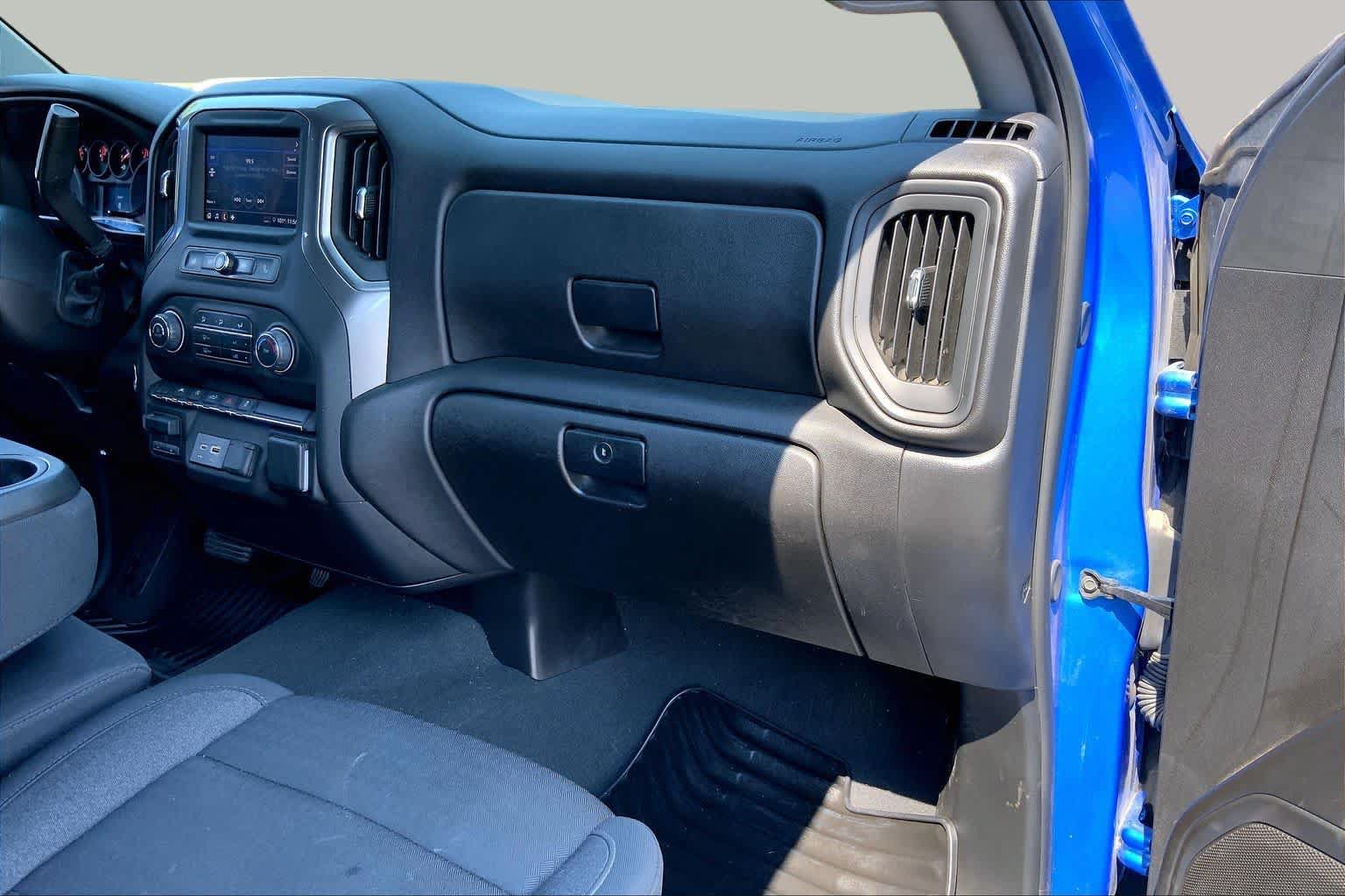 Used 2025 Chevrolet Silverado 1500 Custom AWD/4WD image 19