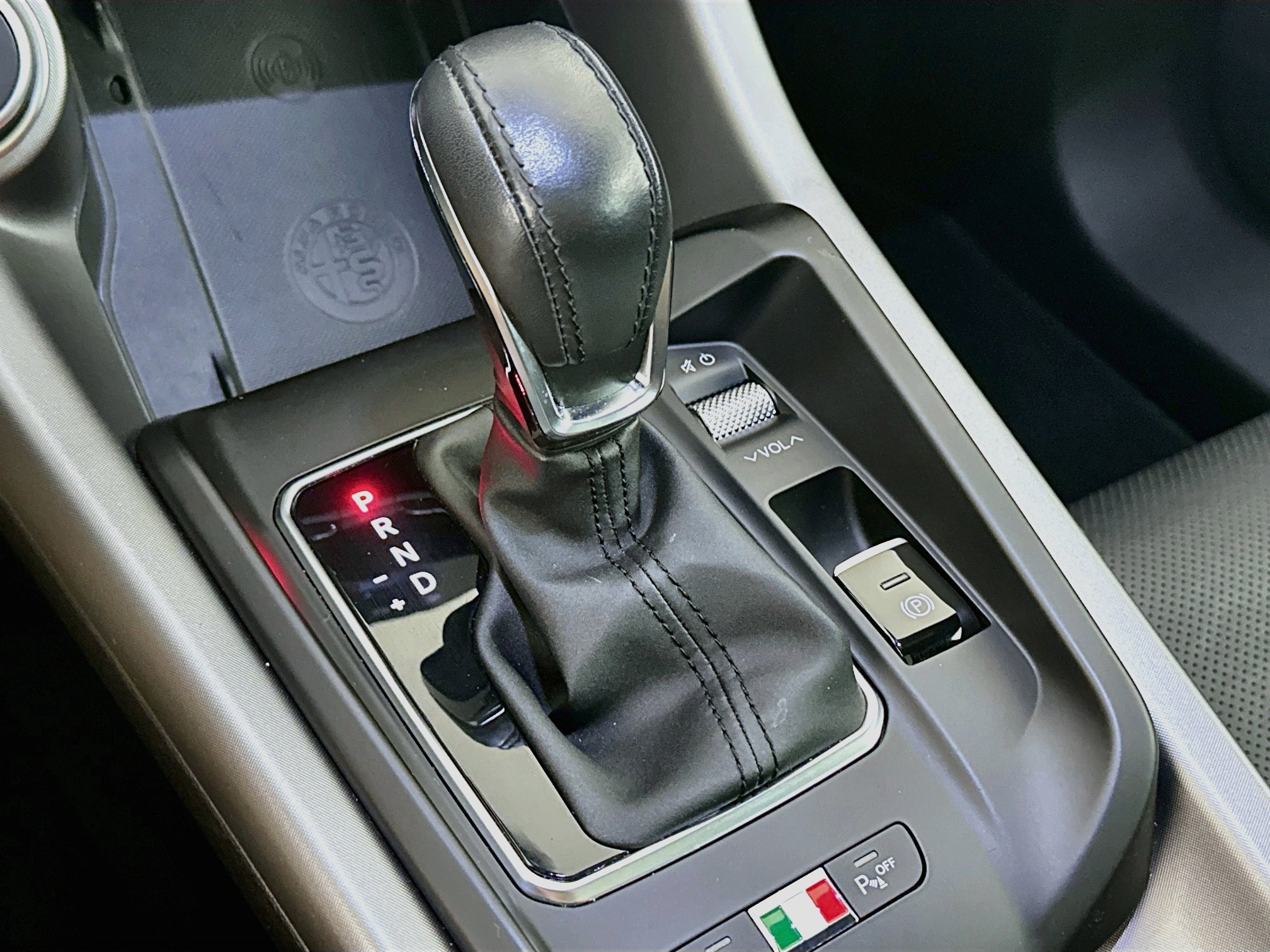 Used 2024 Alfa Romeo Tonale Veloce AWD/4WD image 25