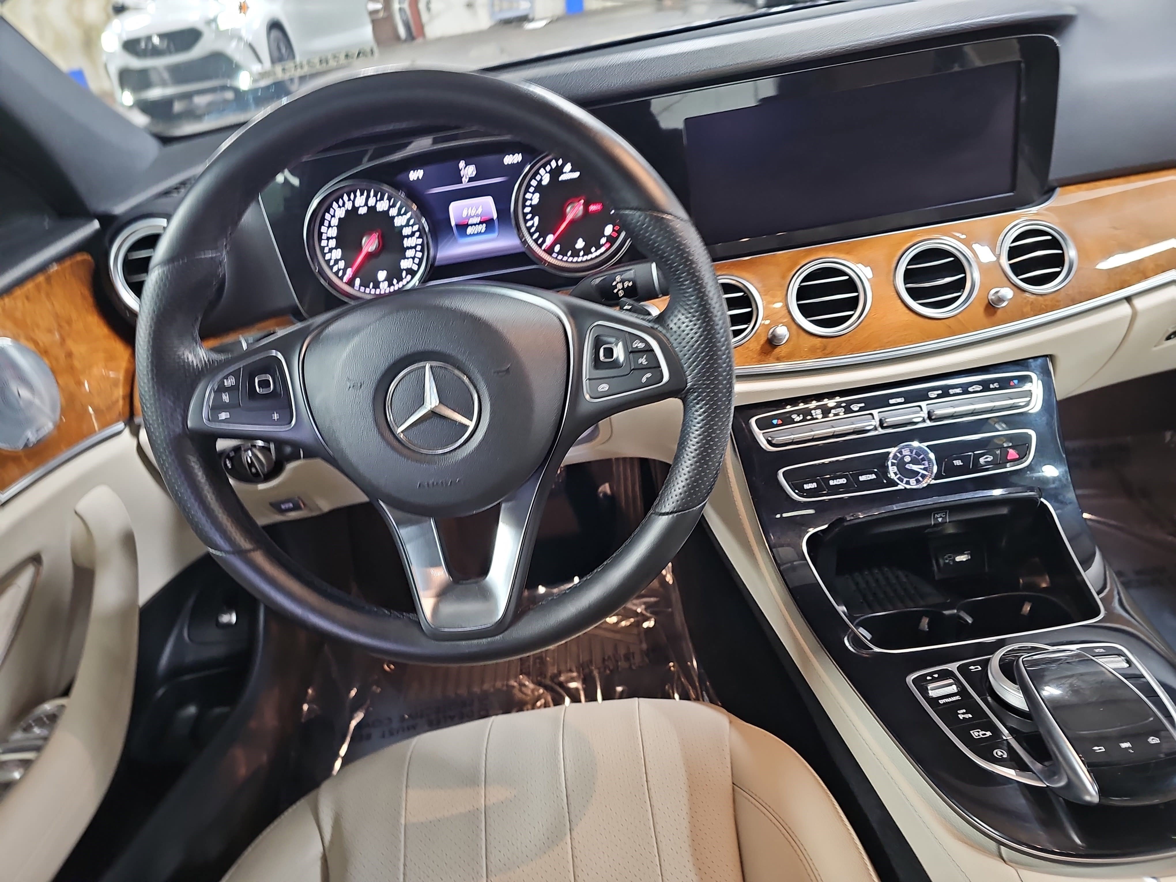 Used 2018 Mercedes-Benz E 300 image 16