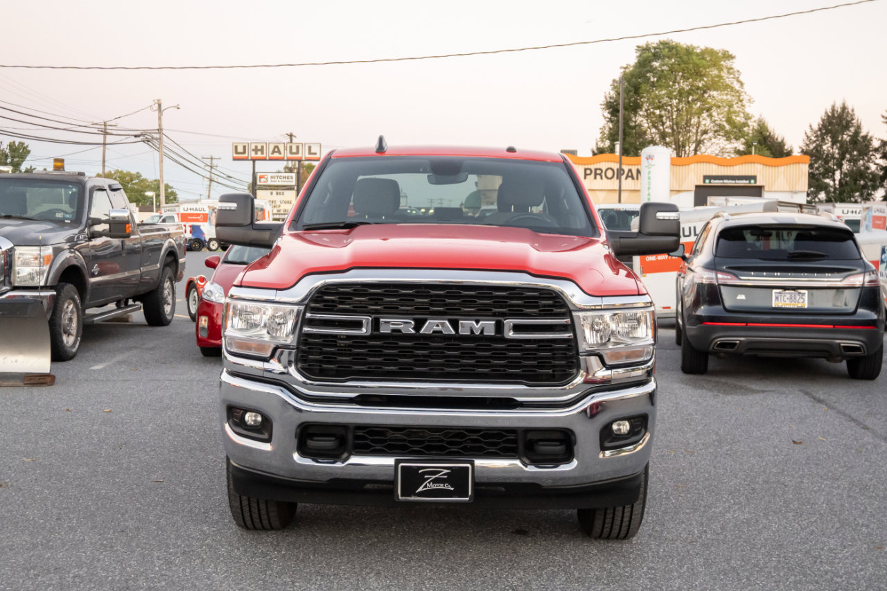 Used 2024 RAM 2500 Big Horn w/ Bed Utility Group image 3