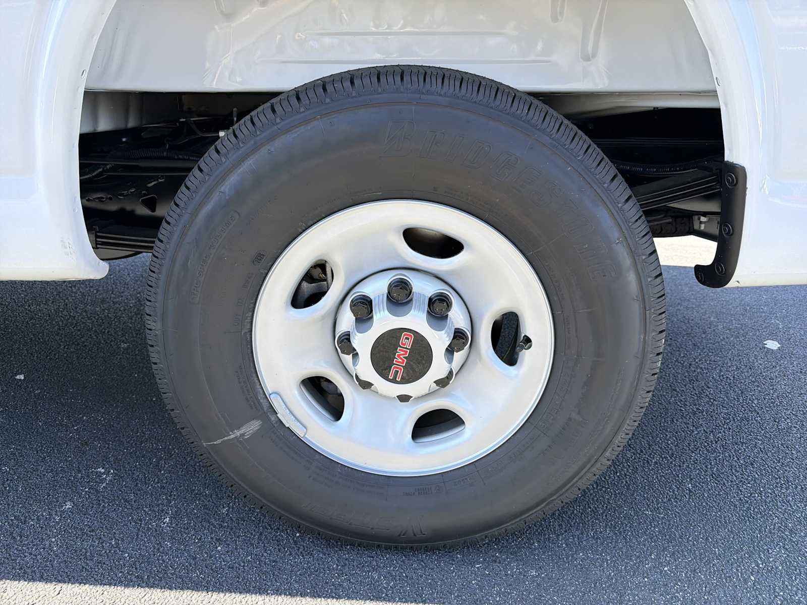 New 2025 GMC Savana 2500 w/ Driver Convenience Package image 17