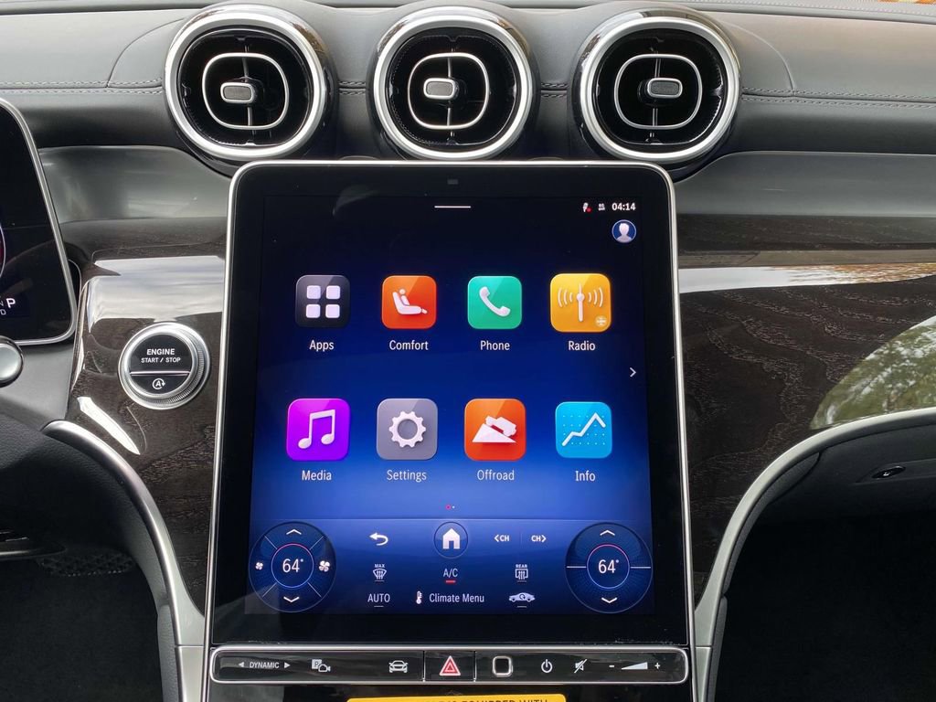 Certified 2025 Mercedes-Benz GLC 300 4MATIC image 33