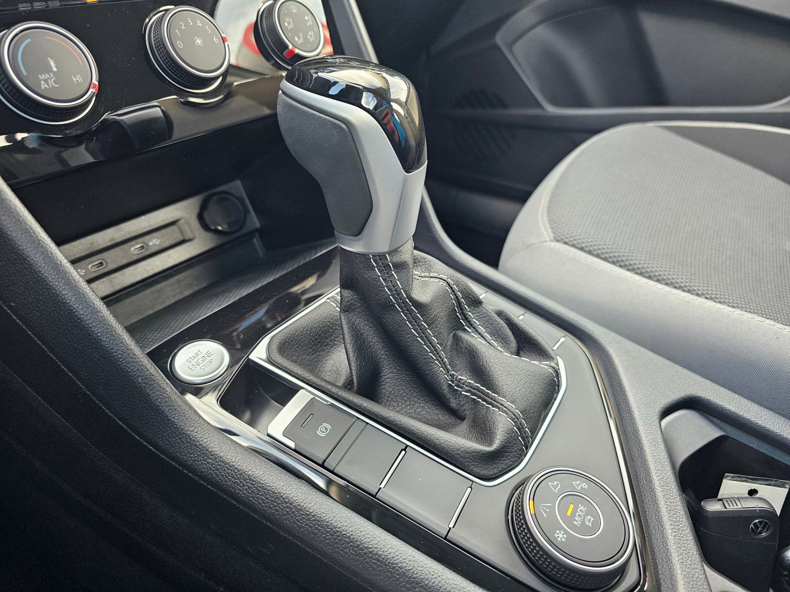 Used 2024 Volkswagen Taos S image 39