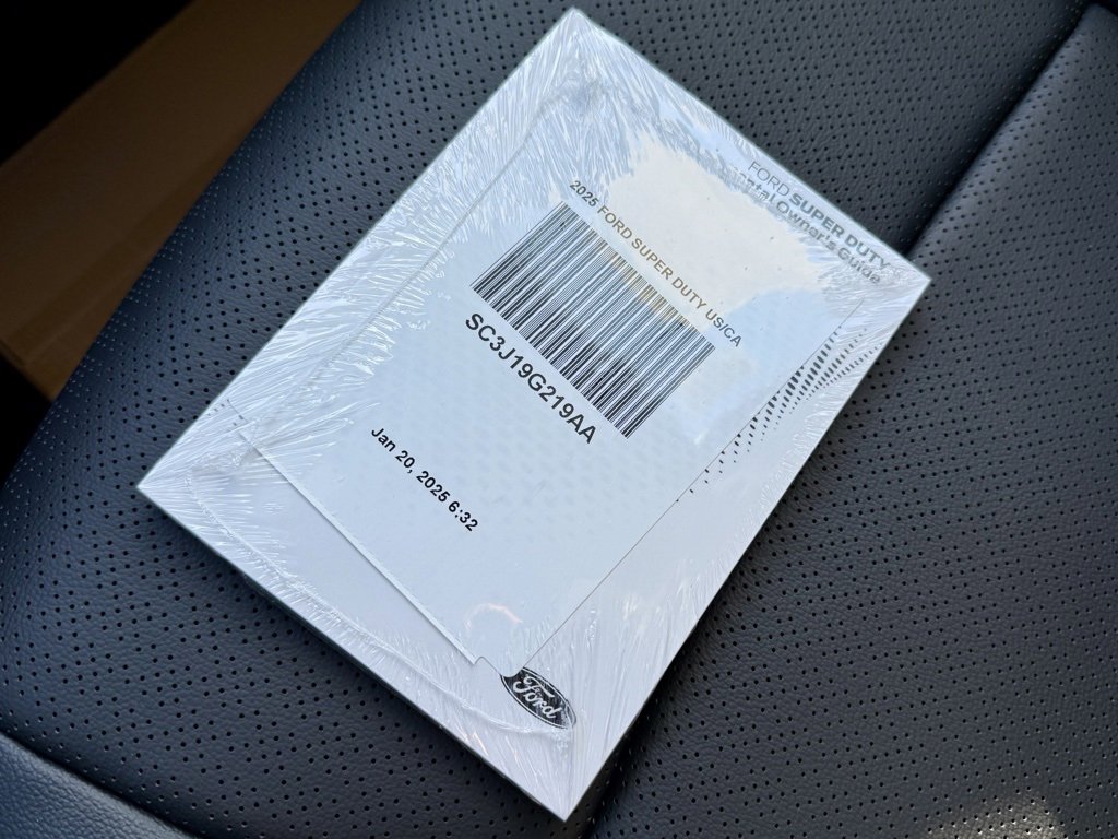 New 2025 Ford F250 Lariat w/ Chrome Package image 36