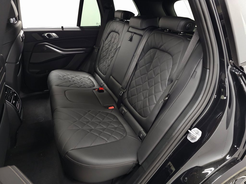 Used 2026 BMW X5 M60i w/ Executive Package image 35