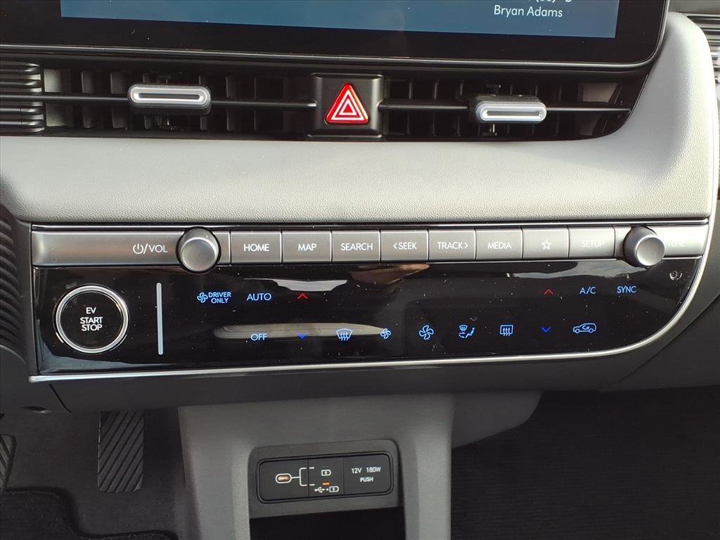Used 2025 Hyundai Ioniq 5 SE image 16