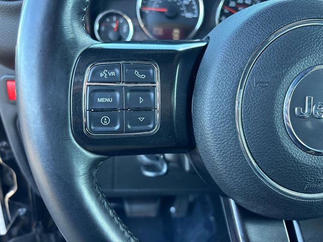 Used 2017 Jeep Wrangler Unlimited Rubicon image 15