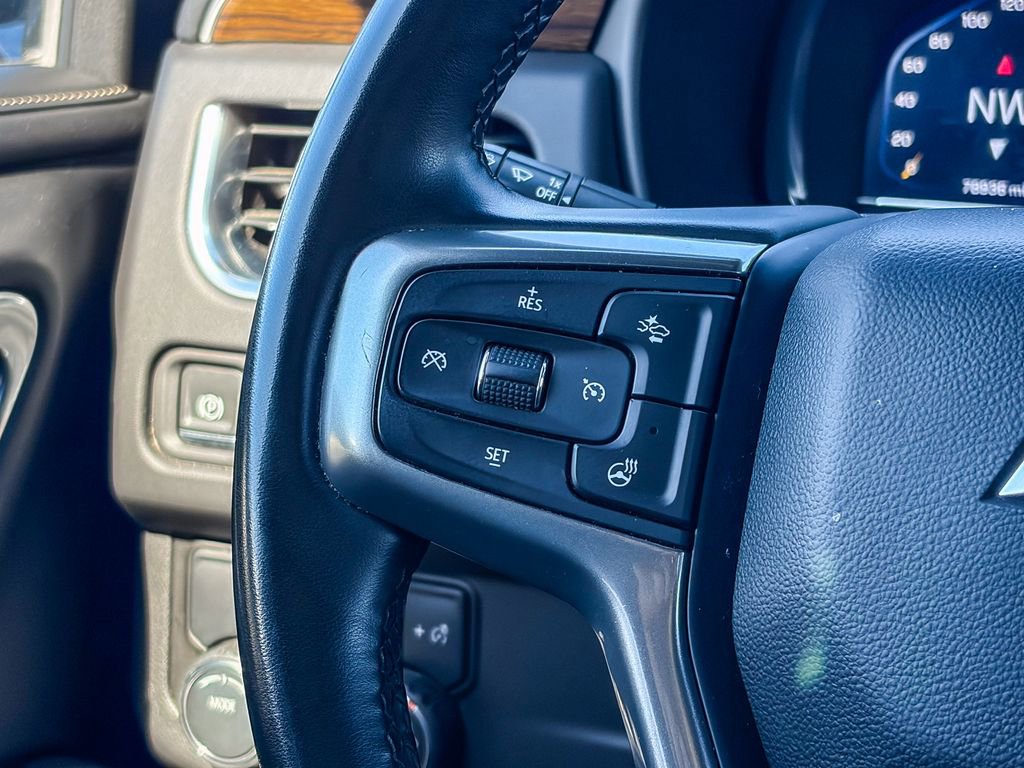 Used 2023 Chevrolet Suburban Premier image 21