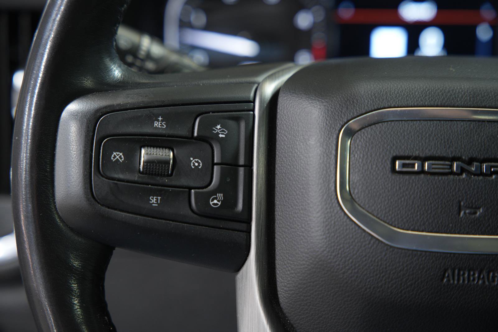 Used 2022 GMC Sierra 2500 Denali w/ Denali Ultimate Package image 35