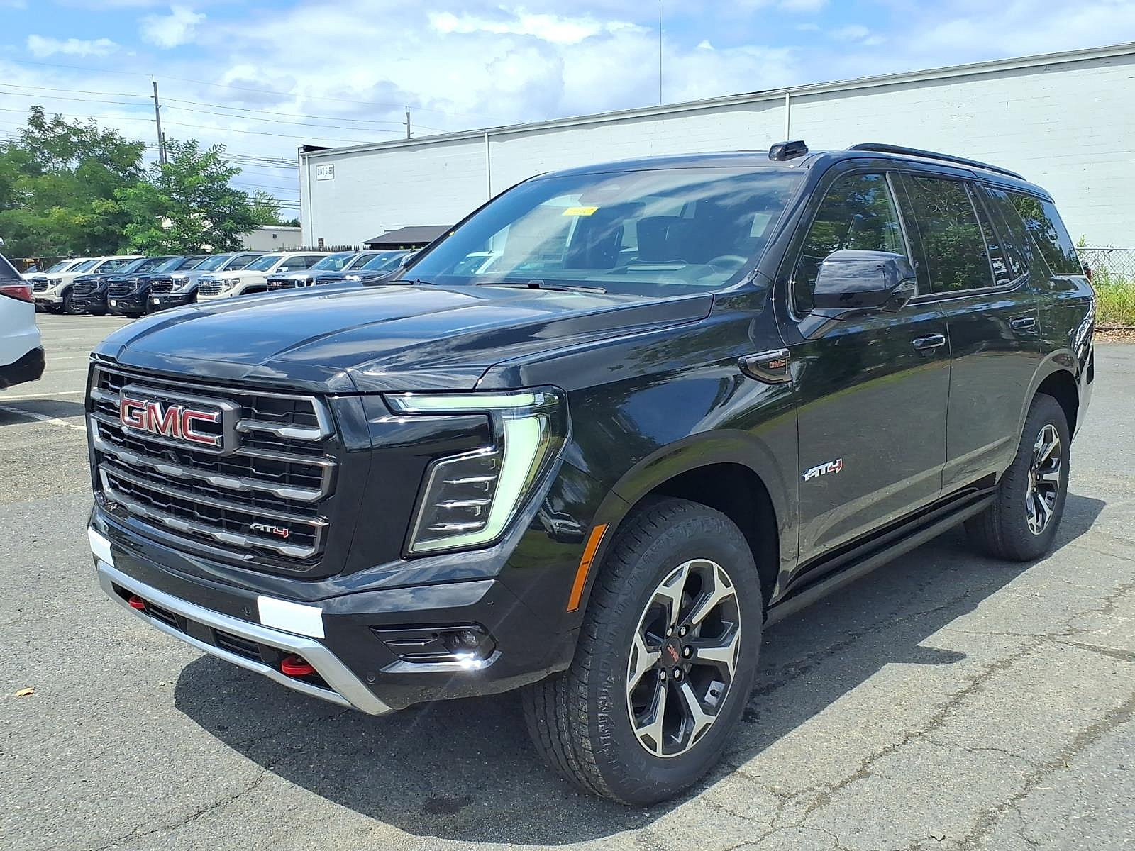 New 2026 GMC Yukon AT4 Ultimate AWD/4WD image 3
