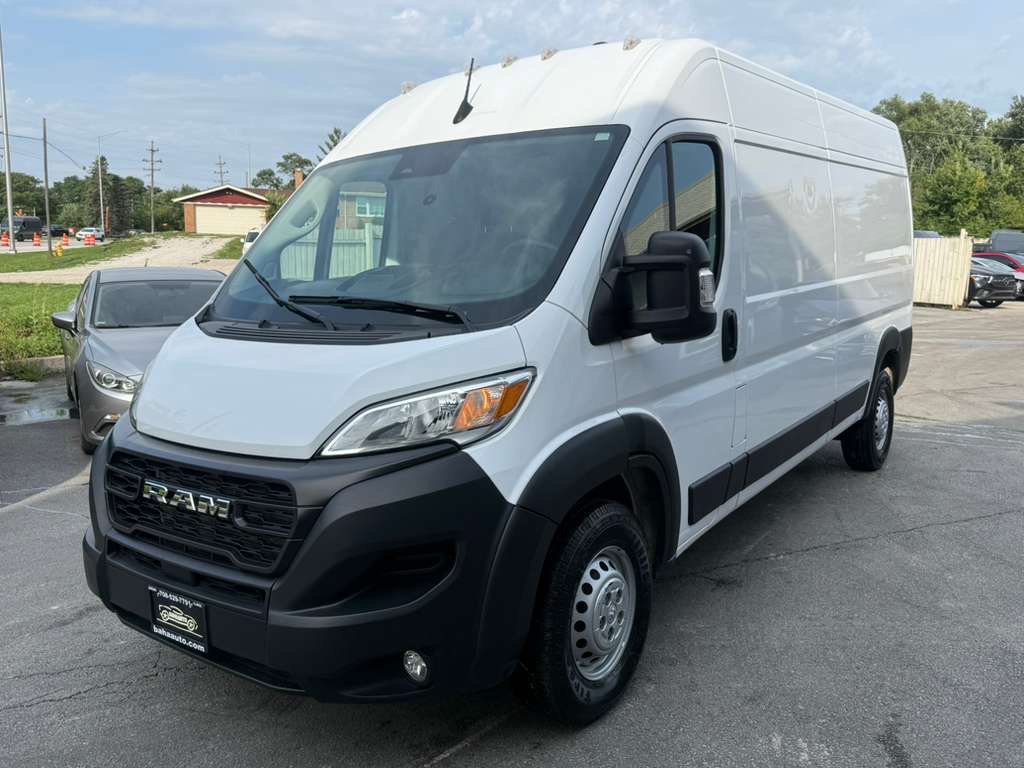 Used 2025 RAM ProMaster 2500 w/ Convenience Group FWD image 2