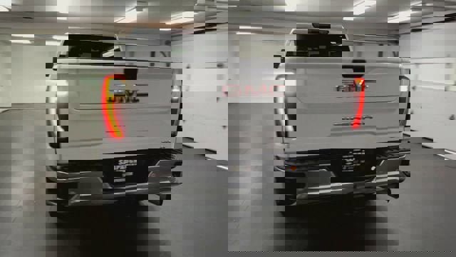 Certified 2024 GMC Sierra 2500 SLT w/ SLT Premium Package image 7