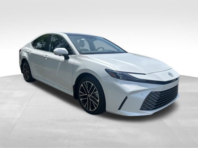 Used 2026 Toyota Camry XLE w/ Premium Plus Package AWD/4WD image 8