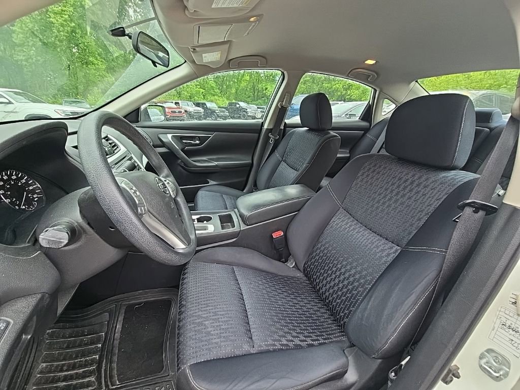 Used 2016 Nissan Altima 2.5 S w/ Power Driver Seat Package FWD image 15