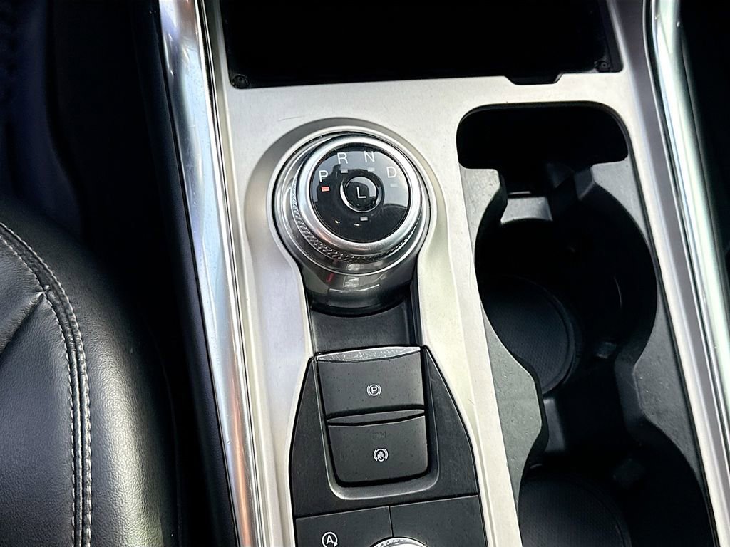 Used 2021 Ford Explorer XLT w/ Equipment Group 202A image 16