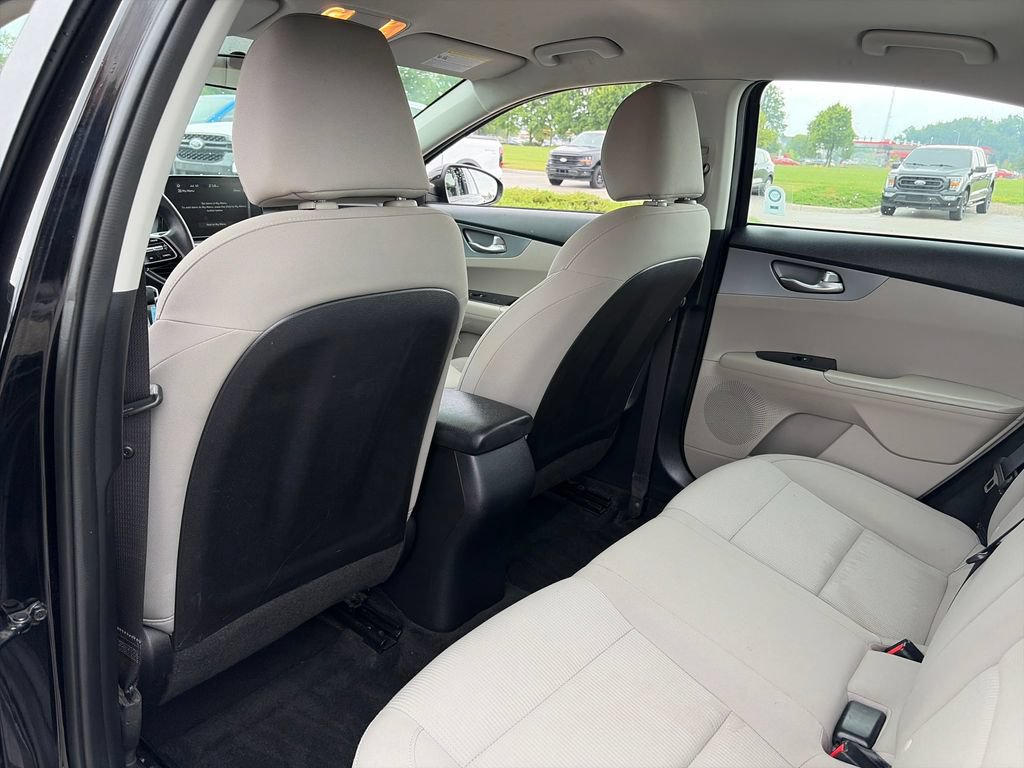 Used 2021 Kia Forte LXS FWD image 26