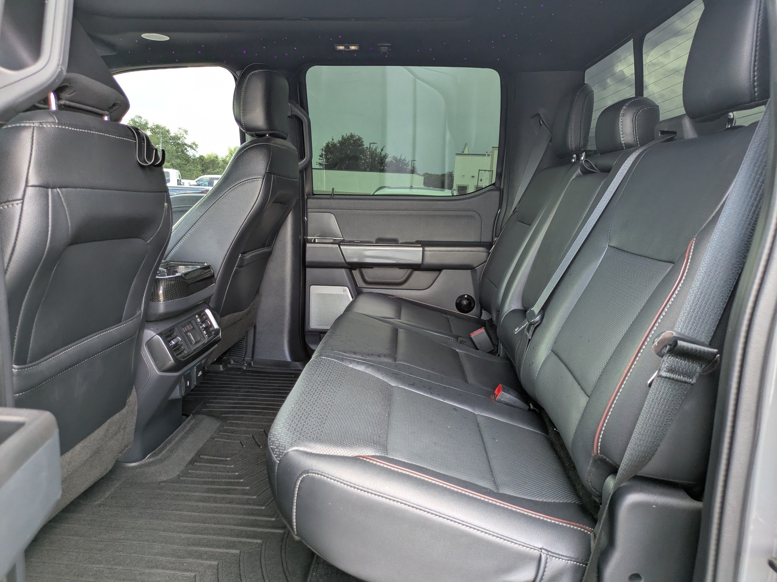 Used 2021 Ford F150 Lariat w/ Equipment Group 502A High AWD/4WD image 13