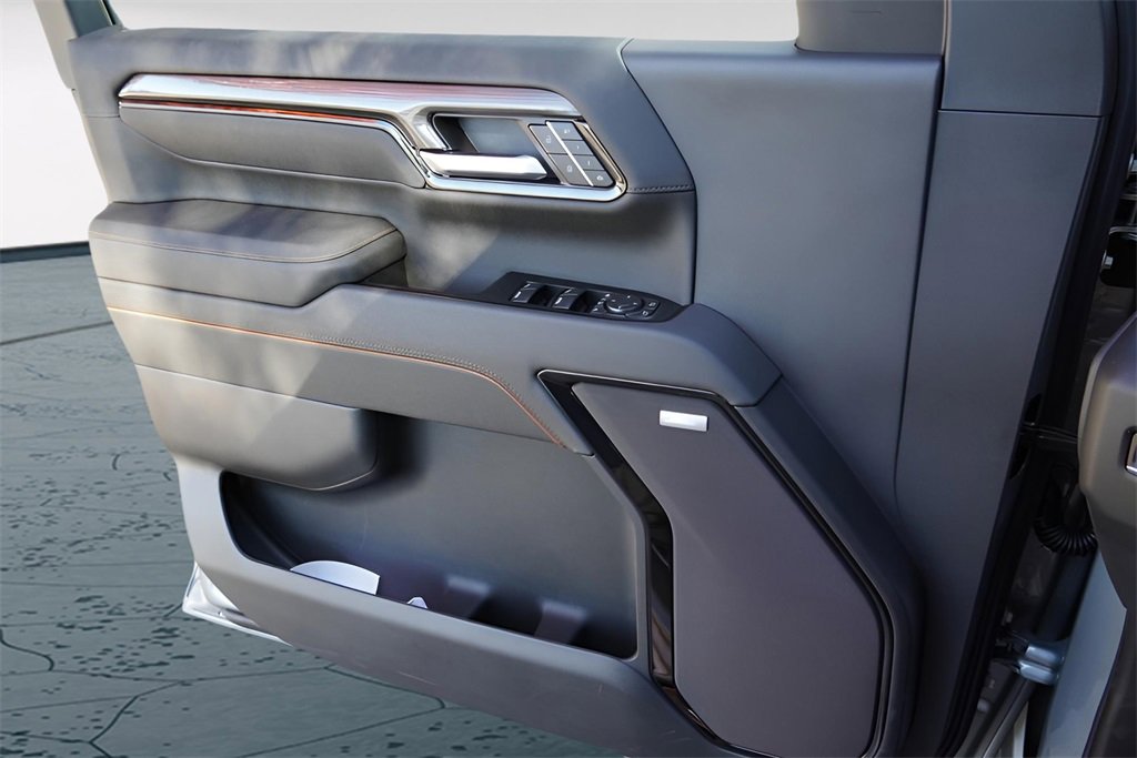 New 2026 GMC Sierra 2500 AT4 w/ AT4 Premium Plus Package image 23