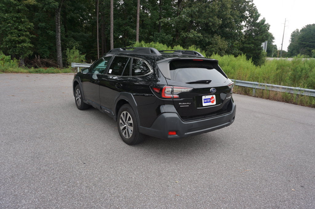 Used 2024 Subaru Outback Premium AWD/4WD image 20