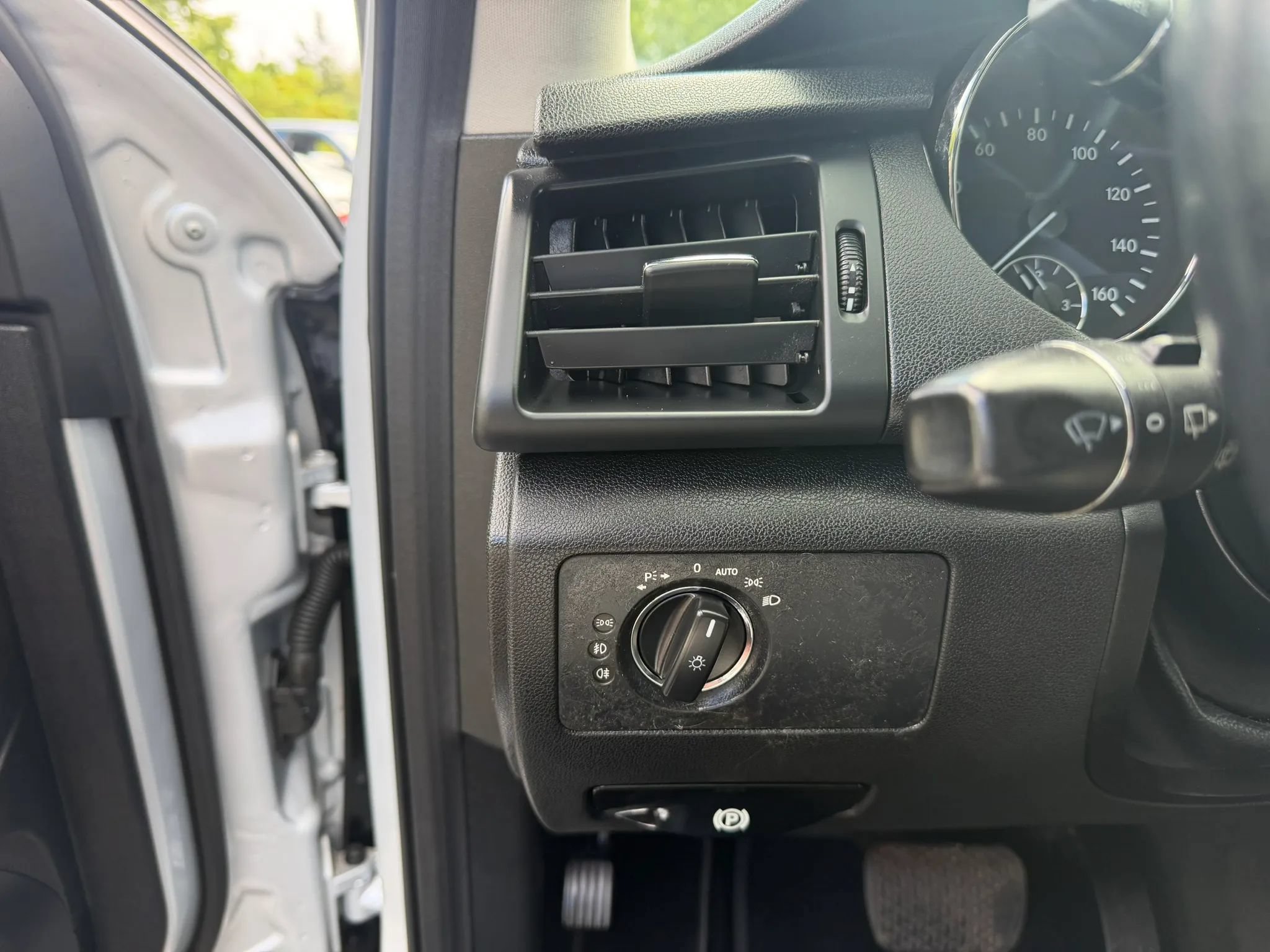 Used 2009 Mercedes-Benz R 350 4MATIC image 22