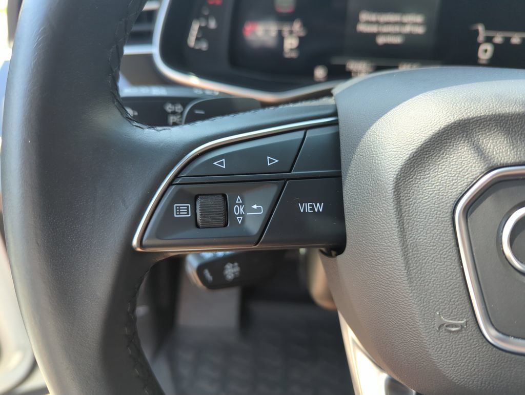 Used 2022 Audi Q8 Premium AWD/4WD image 20