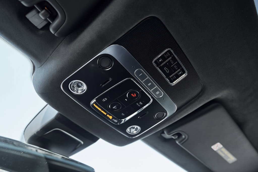 Used 2024 Bentley Flying Spur S V8 image 72